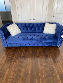 🚀 Same Day Delivery 🚀 Hawley Living Sofa $1,229.00