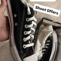 Converse Unisex Size 7.5