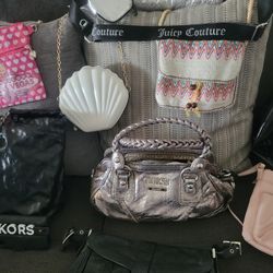 Handbags ,purses & Wallets 