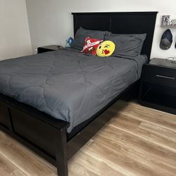 Queen Size Bedroom Set 