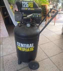 Used Harbor Freight 21 Gallon Air Compressor/Works Sometimes
