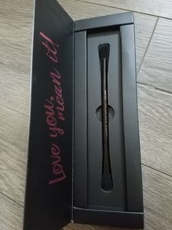 NYX Duo Eyeshadow Brush