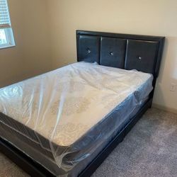 NEW BED FRAME FULL SIZE WITH MATTRESS AND BOX SPRING 