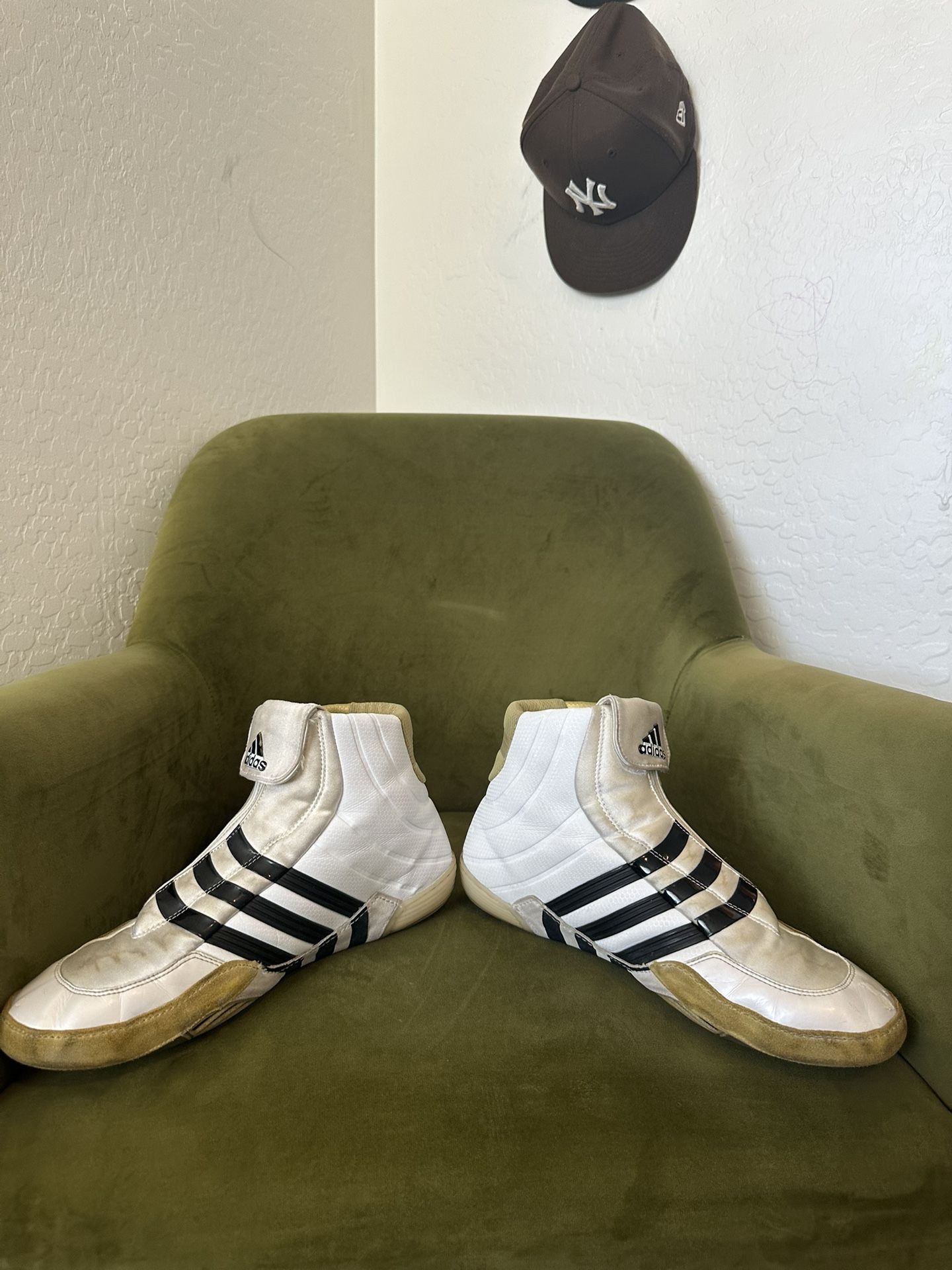 Adidas Response Wrestling Shoes for Sale in Phoenix, AZ - OfferUp