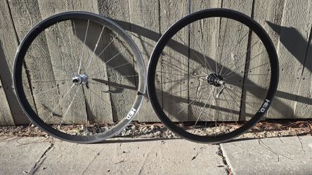 Road bike wheels HED J2 Carbon Aero Wheelset – Shimano/SRAM – Rim Brake
