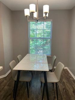 Modern Dining Table Set with 4 Upholstered Chairs – Sintered Stone Top , Excellent Condition