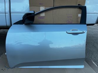 2018 Honda CIVIC driver side front door OEM complete