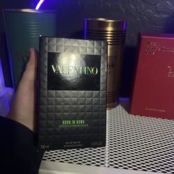 VALENTINO Born In Roma Green STRAVAGANZA