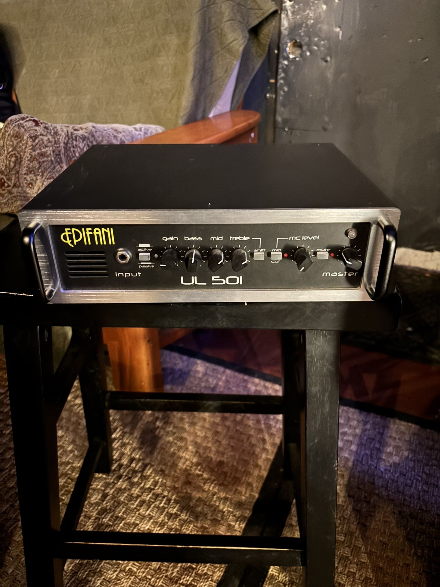 Epifani UL501 Bass Amp 