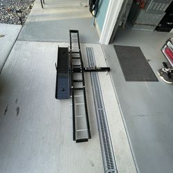 Hitch receiver carrier