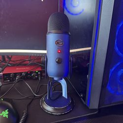 Blue yeti wired condenser mic
