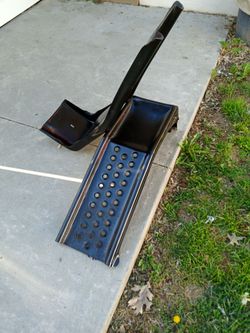 Black vehicle ramps