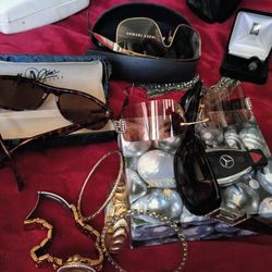 Estate Sale Jewelry Watches Mercedes Keys Padres Everything Cheap $10 OfferUp