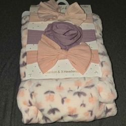 NWT Danbar Simply Baby Chic Girl Blanket And Bows 