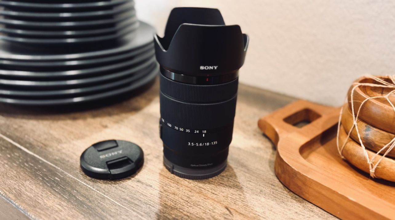 Sony 18-135mm F3.5-5.6 OSS APS-C E-Mount Zoom Lens for Sale in