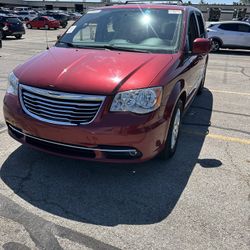 2016 Chrysler Town & Country