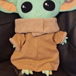 Baby Yoda Pillow.
