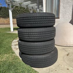 4 Bridgestone Dueler H/L 422 (245/70R17)