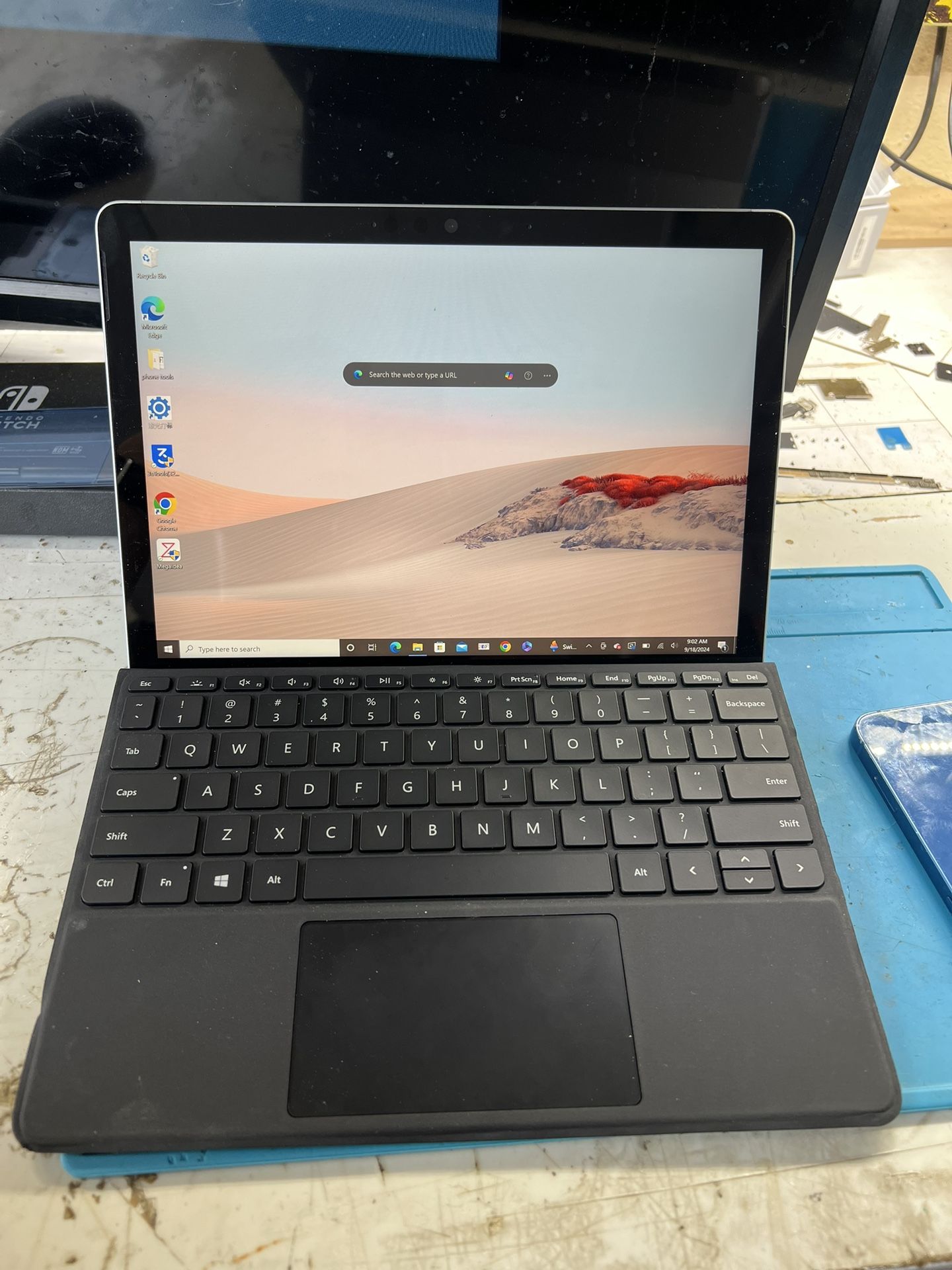 Microsoft Surface Go 2 w/ Keyboard