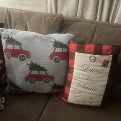 Christmas Pillows 15.00$
