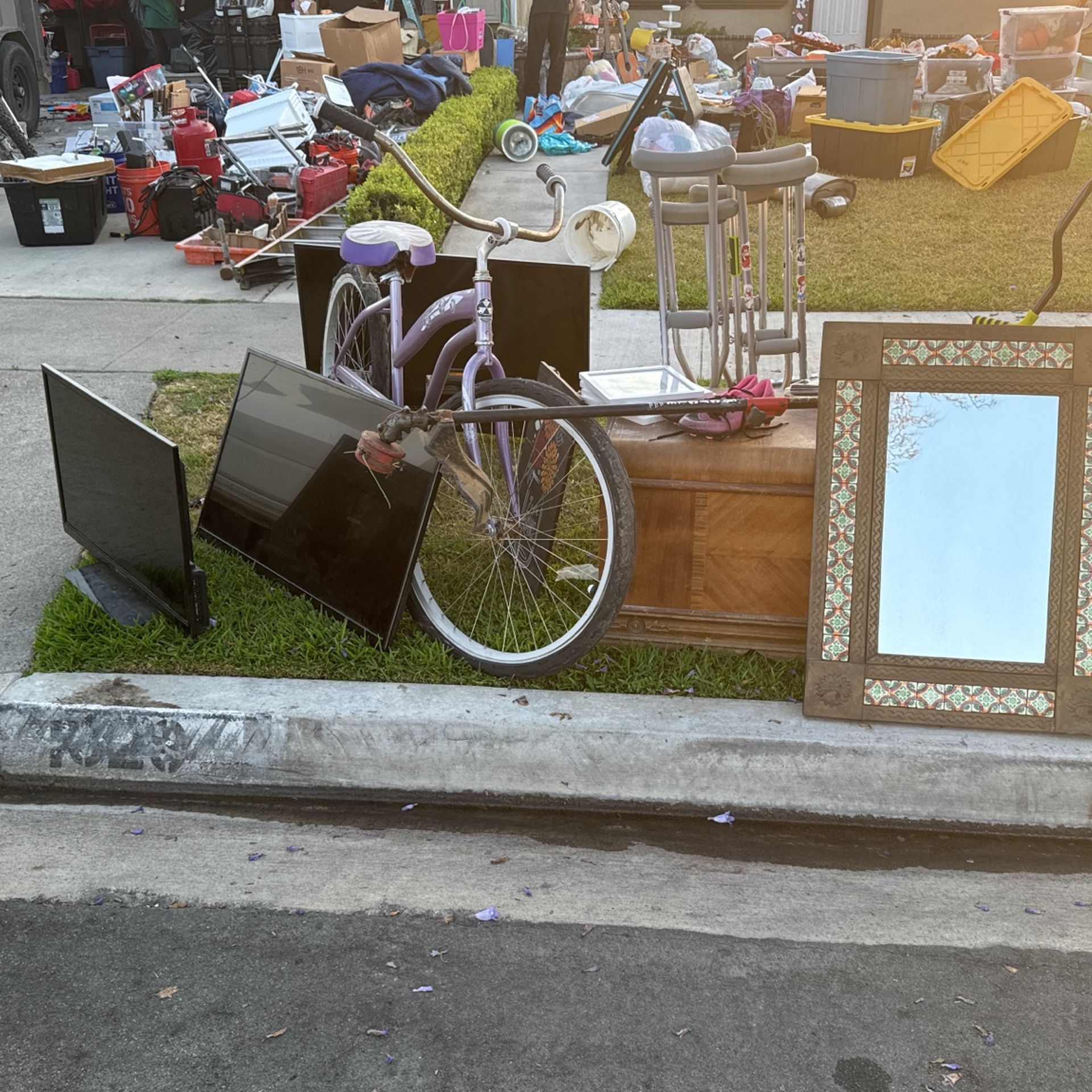 Free for Sale in Anaheim, CA - OfferUp