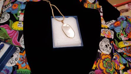 Pendant(s)