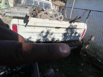 73 ford ranger work / farm truck .. 390 rebuilt motor and tranny just stop using it cause of gas prices..