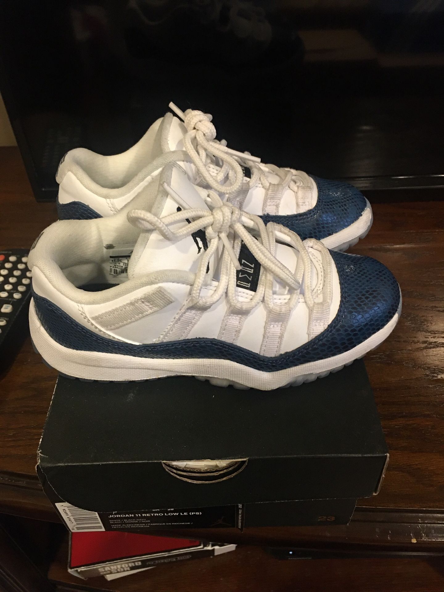 Kids Jordans size 11.5