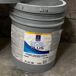 Interior Paint. Flat. Color Alabaster. New 5 Gallons 