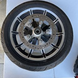 Harley Davidson Stock Rims 2016 RoadGlide and front tire