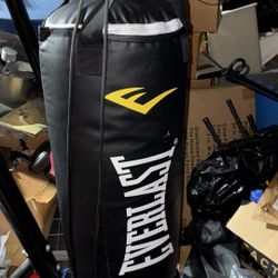 Punching Bag 40lbs 