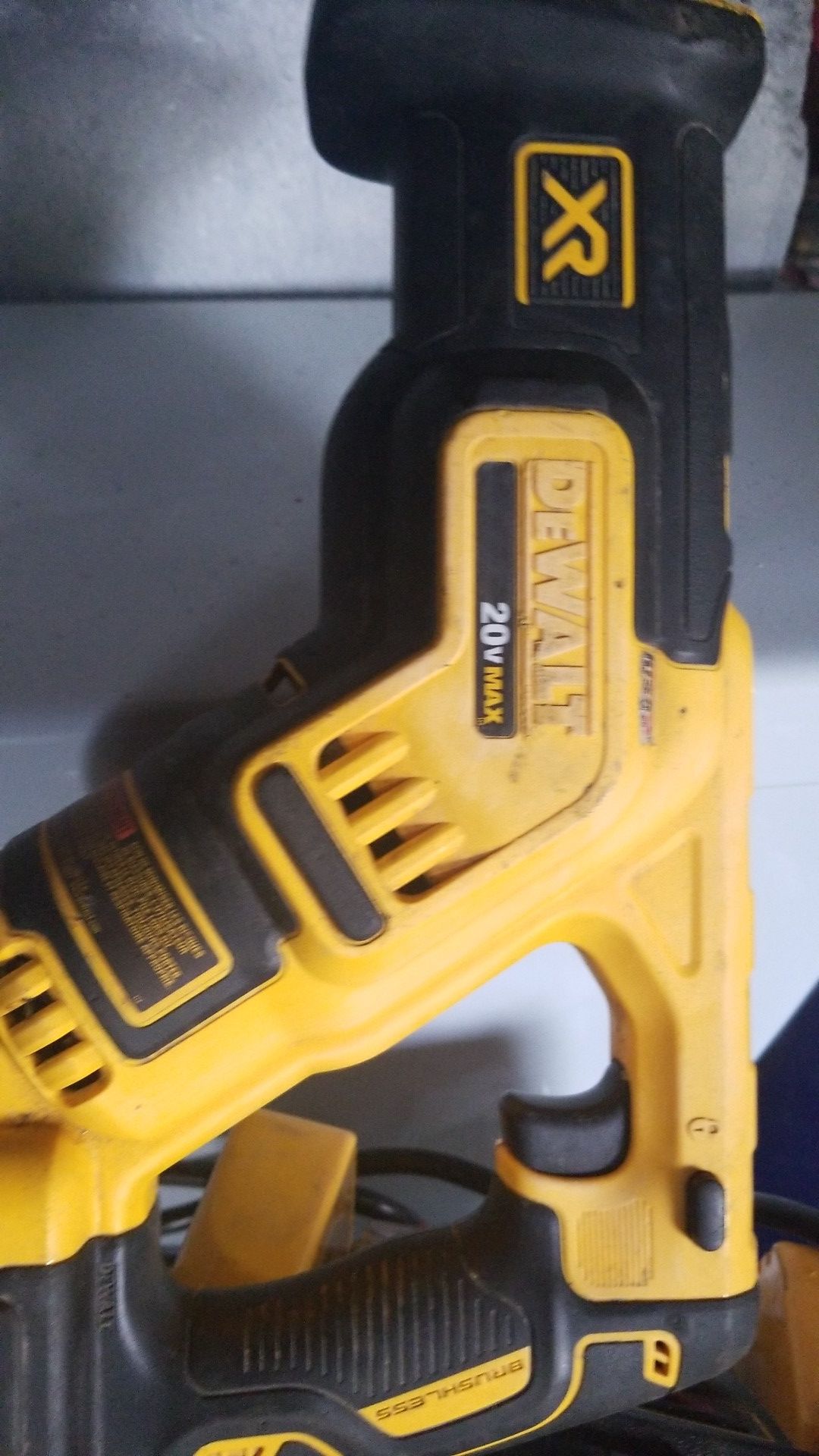 DEWALT => XR20v'MAX' BRUSHLESS SAWZALL for Sale in Indianapolis, IN