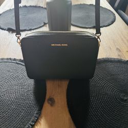 Michael Kors Crossbody Bag