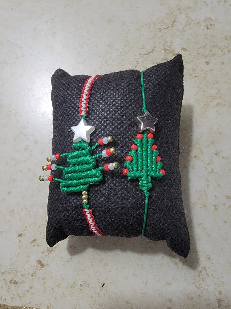 Macrame Christmas Bracelets
