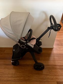 Stokke Xplory Stroller w/ cup holder and storage