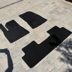 🆕 Brand New OEM Tesla Model 3 Carpet Floor Mats – $65 (Clairemont Mesa 92117)
