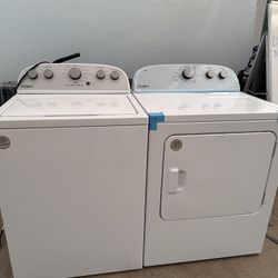 Whirlpool Washer And Electric220v Dryer 