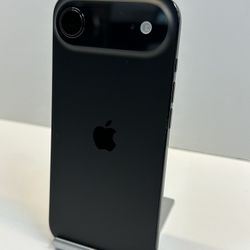 Apple iPhone 17 AIR 256gb. ( Fully Unlocked )