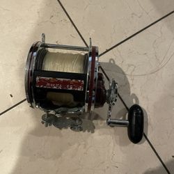 Penn Senator 114 hl fishing real. needs service 