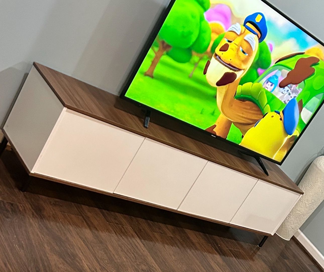 Tv Stand 