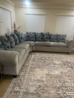 2-Piece gray Sectional