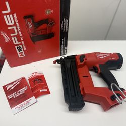 Milwaukee M18 FUEL 18 Gauge Brad Nailer 2746-20