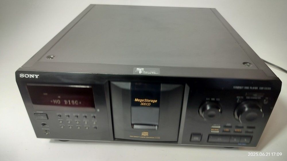 Sony CDP-CX355 Compact Disc Player Mega Storage 300CD Working Condition