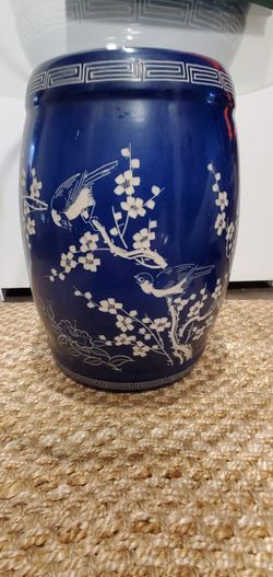 Beautiful Blue Color Chinese Table With Glass Top