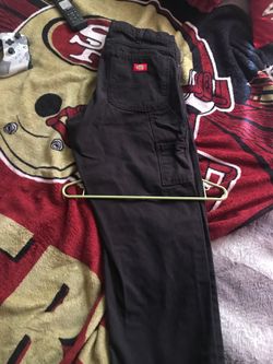 33/34 work pants only wore twice IN GREEN ALSO DICKIES