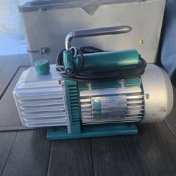 REFCO VACUUM PUMP 5.0 2 STAGES AND PRO SET REFRIGERANT RECOVERY MACHINE 