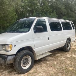 2000 Ford E-350