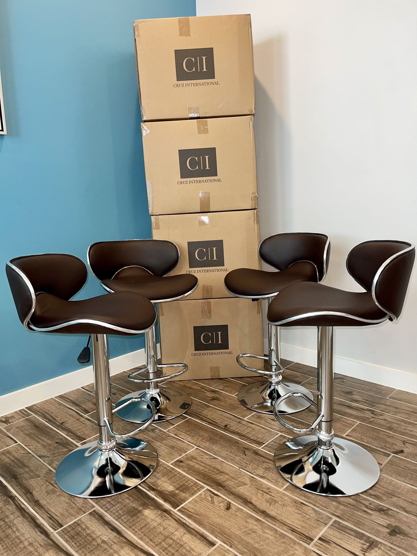 New 4 Brown Bar Stools Chairs