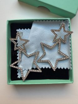 NEW Rhinestone Star Earrings
