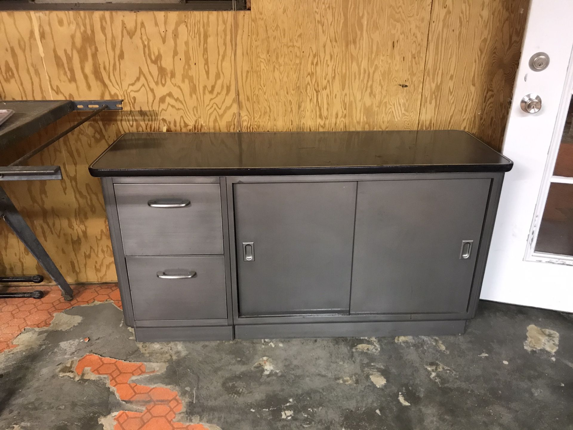 Steel file cabinet/ drawer